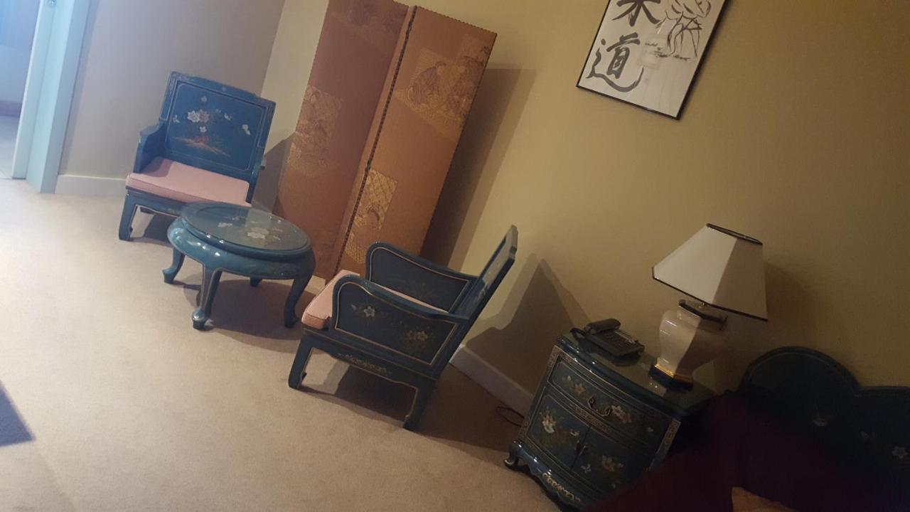 Hotel De La Cloche Sp 兰斯 外观 照片